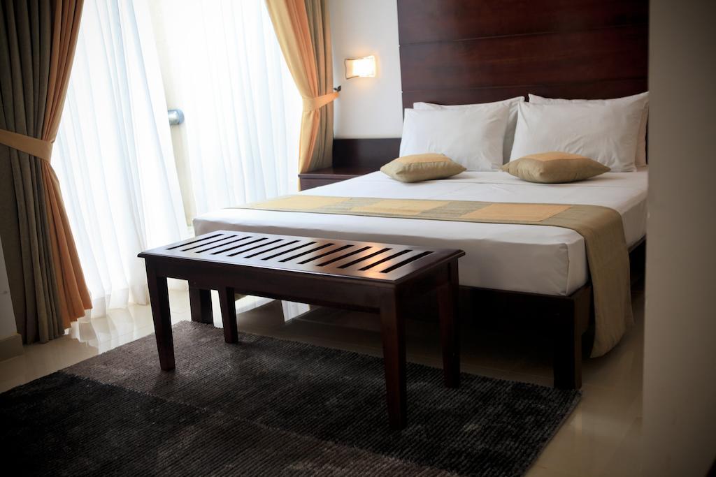 Lavendish Okrin Hotel Kataragama Room photo