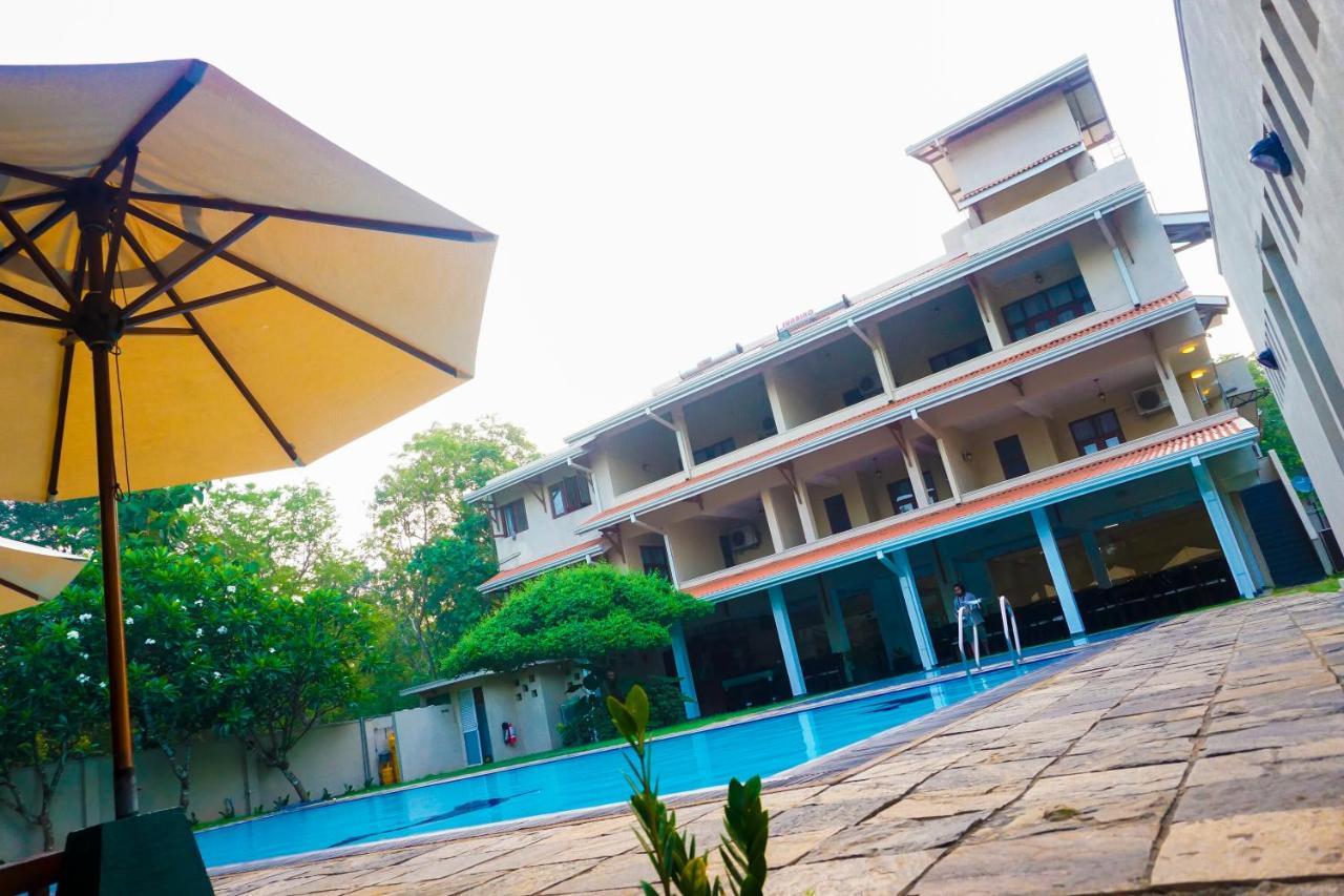 Lavendish Okrin Hotel Kataragama Exterior photo