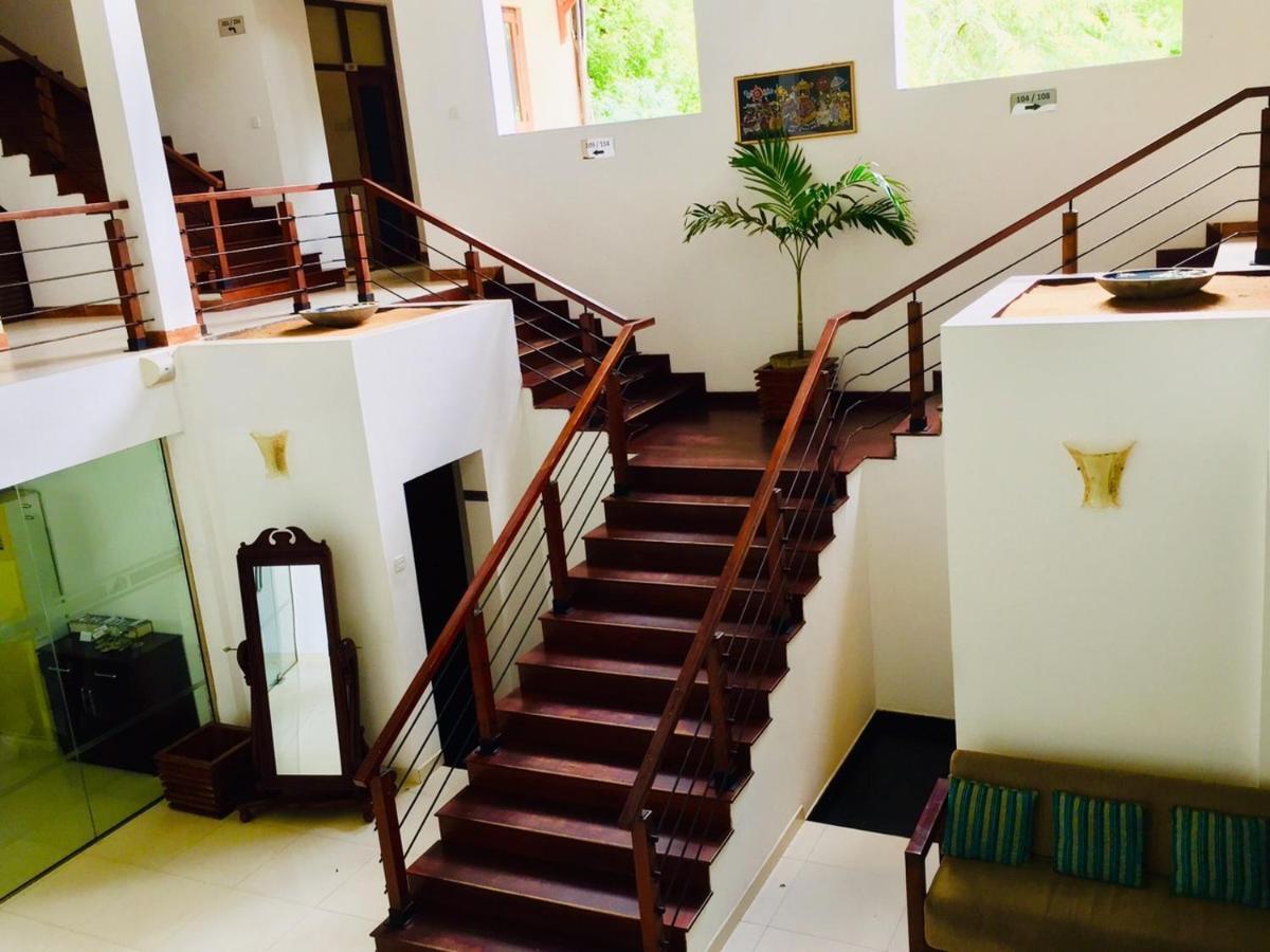 Lavendish Okrin Hotel Kataragama Exterior photo